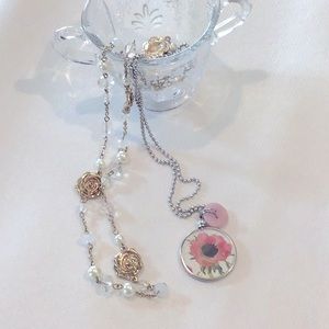 Floral necklaces
